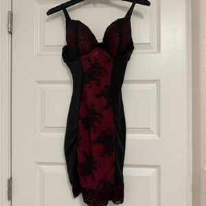 Elegant Black and Red Lace Dress